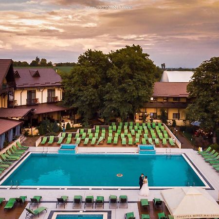 Green Garden Resort Odobesti Esterno foto