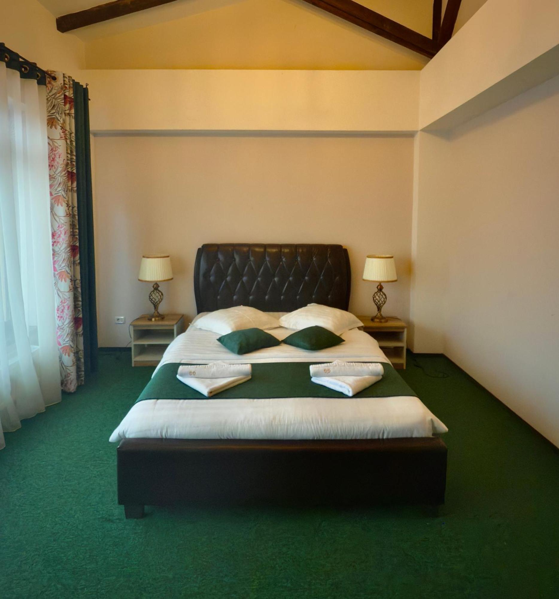 Green Garden Resort Odobesti Esterno foto